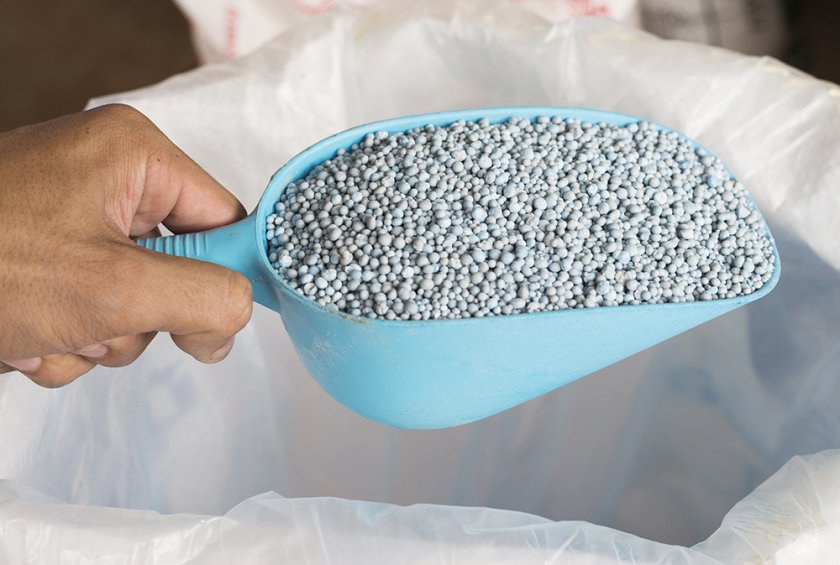 Minerals get shipped to fertiliser manufacturers, where they are processed into high-quality (pure) fertilisers. For greenhouse horticulture, many of these fertilisers are made to be soluble, so they can be given to the plants along with the irrigation water. Source: Vaakim/Shutterstock.com Minerals get shipped to fertiliser manufacturers, where they are processed into high-quality (pure) fertilisers. For greenhouse horticulture, many of these fertilisers are made to be soluble, so they can be given to the plants along with the irrigation water. Source: Vaakim/Shutterstock.com
