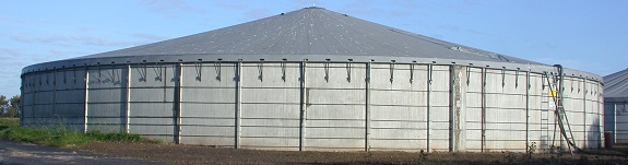 M4Models_DSCN2228 slurry tank_575x150.jpg M4Models_DSCN2228 slurry tank_575x150.jpg